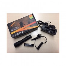 Torcia 200 Lumen S502 + batt. 2450mah + car.batteria + remoto (HuntEye)